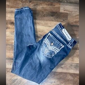 Rock revival easy, skinny jeans